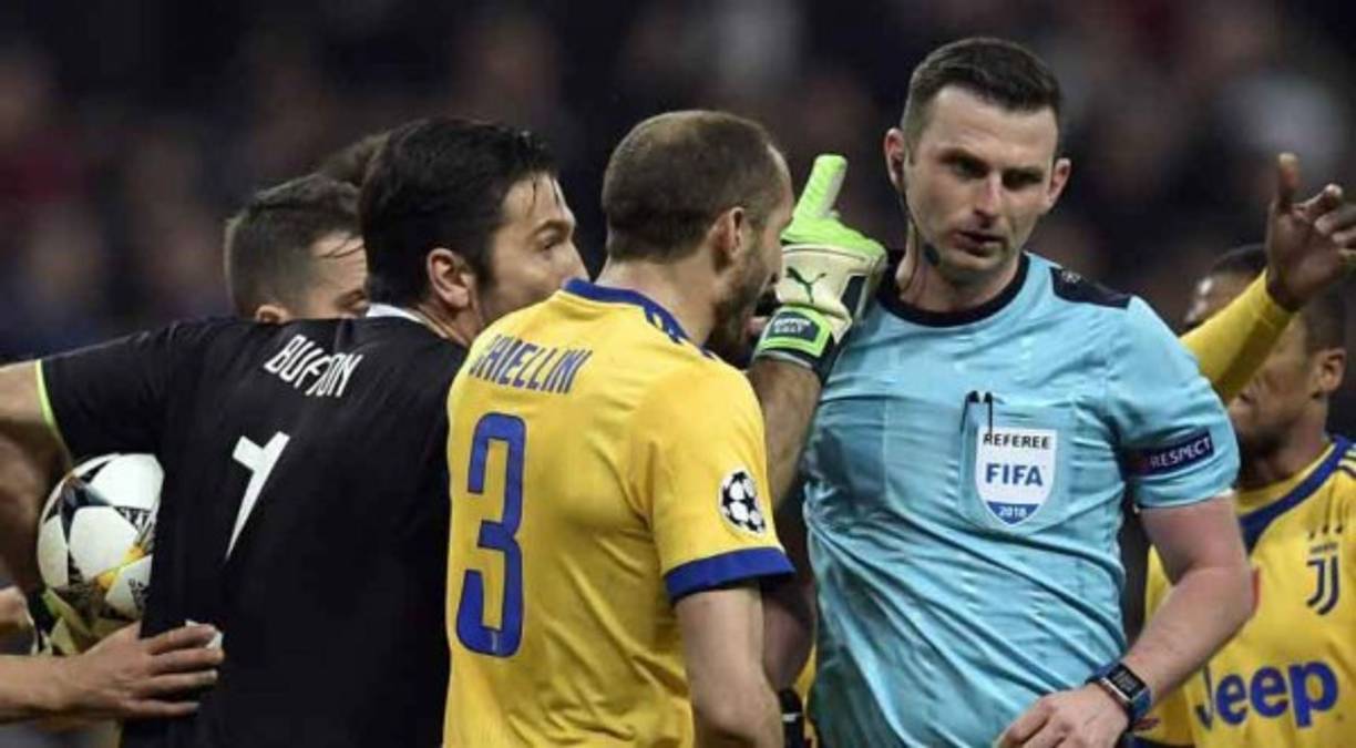 El penal marcado por el central ha generado revuelo ya que muchos señalan que no era para marcarlo.