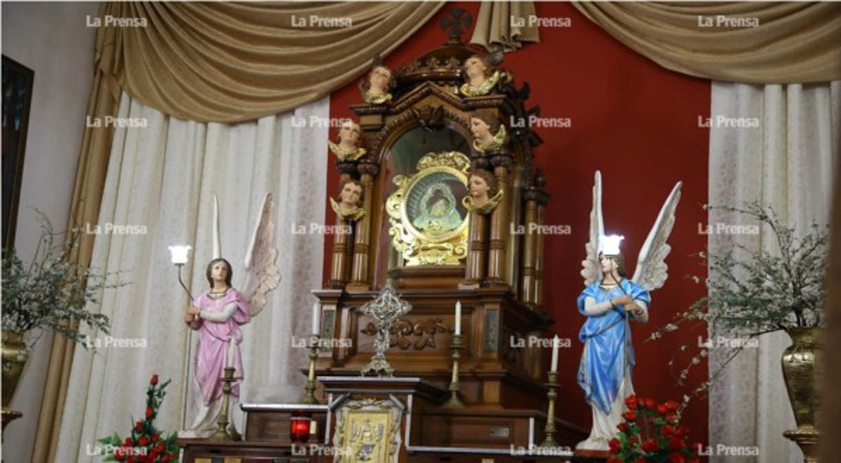 La peregrinación en honor a Suyapa es una de las tradiciones más arraigadas de los hondureños. Más de un millón de visitas se realizan cada año. Se muestran vídeos de las estampas naturales y sitios iconicos con musicalización de artistas hondureños que interpretan la canción “Así te amo yo, Honduras”.