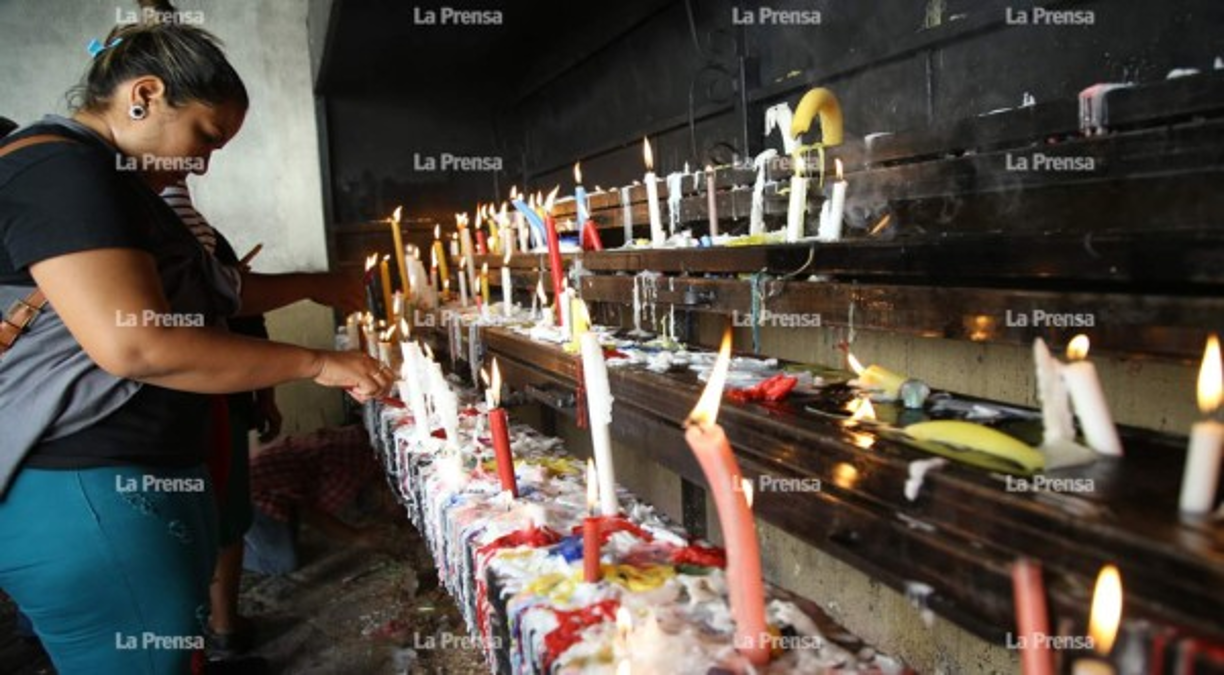 También acudieron cuerpos de socorro a cargo de la Comisión de Prevención de Movilizaciones Masivas (Conapremm). Se realizó un concierto de música hondureña a cargo de la Banda Sinfónica de las Fuerzas Armadas, seguido del mapping que culminó con la detonación de juegos artificiales.