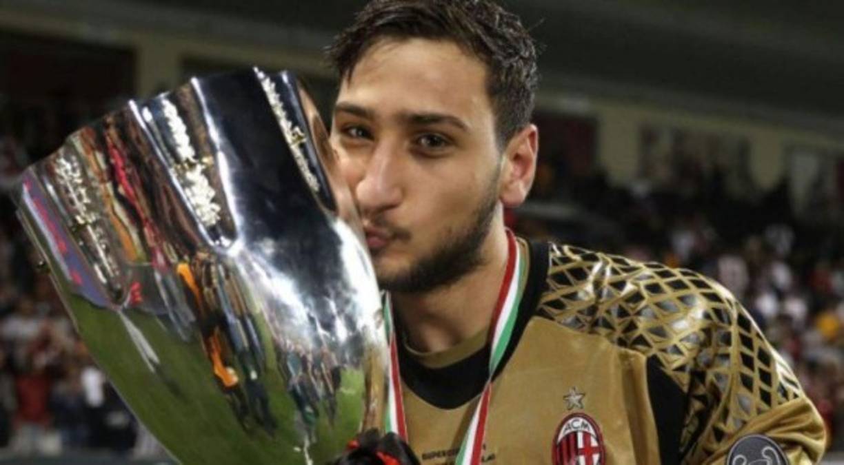 Donnarumma, el portero italiano ha señalado que su deseo es seguir en el AC MIlan.