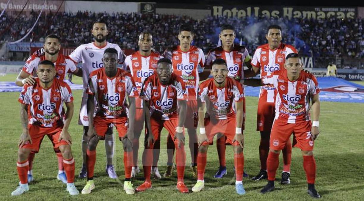 El Vida dio un golpe de autoridad tras vencer 2-1 al Victoria en una nueva edición del clásico ceibeño.