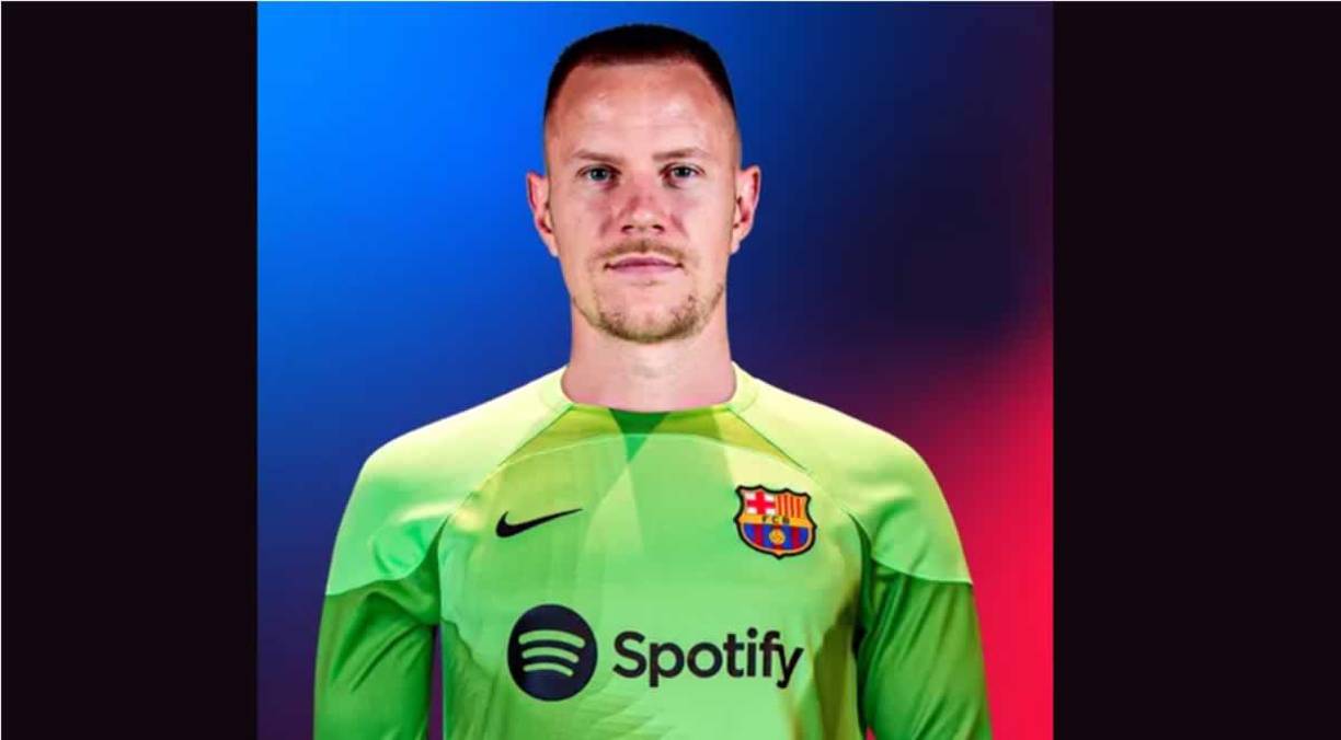 Marc-André ter Stegen - El portero alemán seguirá usando el número 1 en su espalda. Disputa su octava temporada en el FC Barcelona.