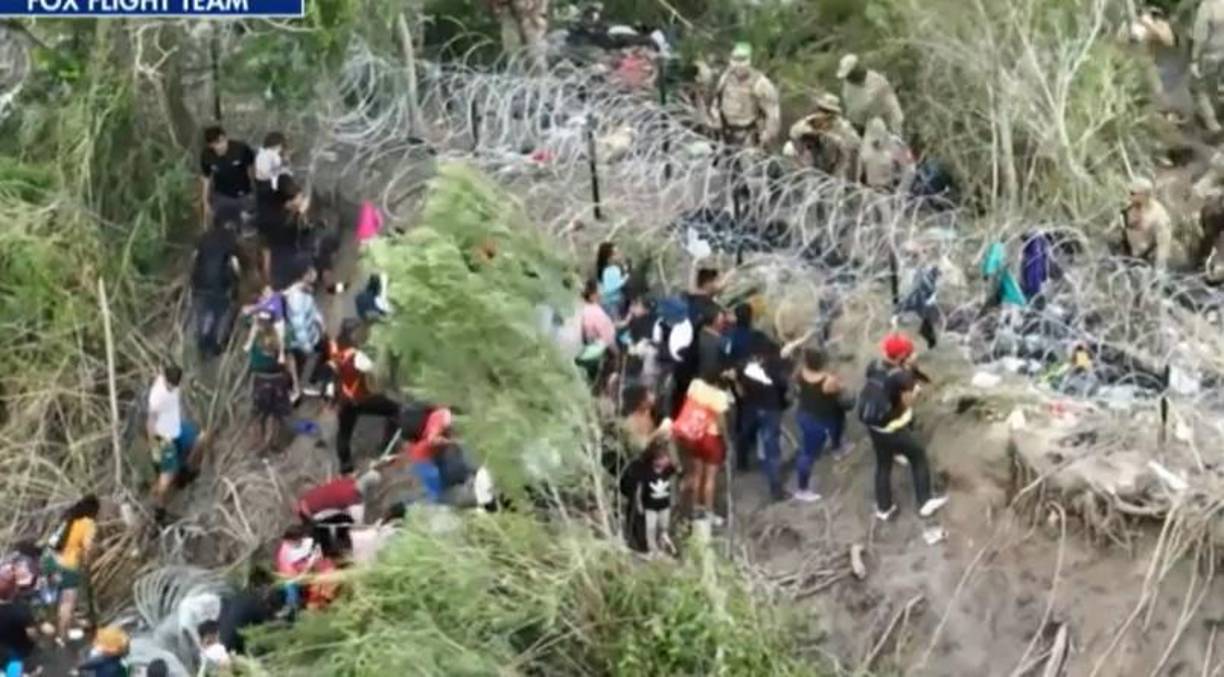 Miguel Ernesto Núñez fue detenido y enfrenta cargos de allanamiento de morada y delito grave de poner en peligro a un niño, tuiteó el teniente del DPS de Texas, Chris Olivarez. 