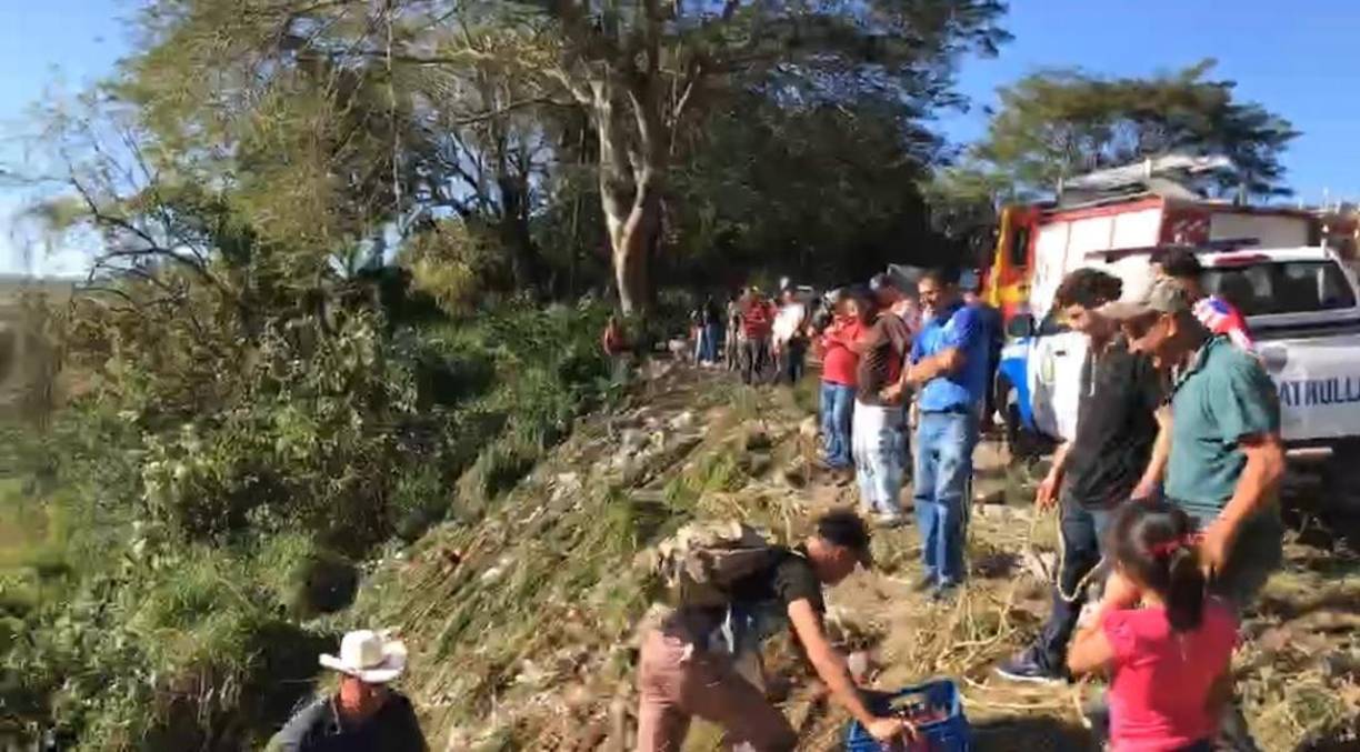 El percance se registróen la carretera internacional CA-4 en la Comunidad de Inchuma que pertene al municipio de Dulce Nombre en el departamento de Copán.