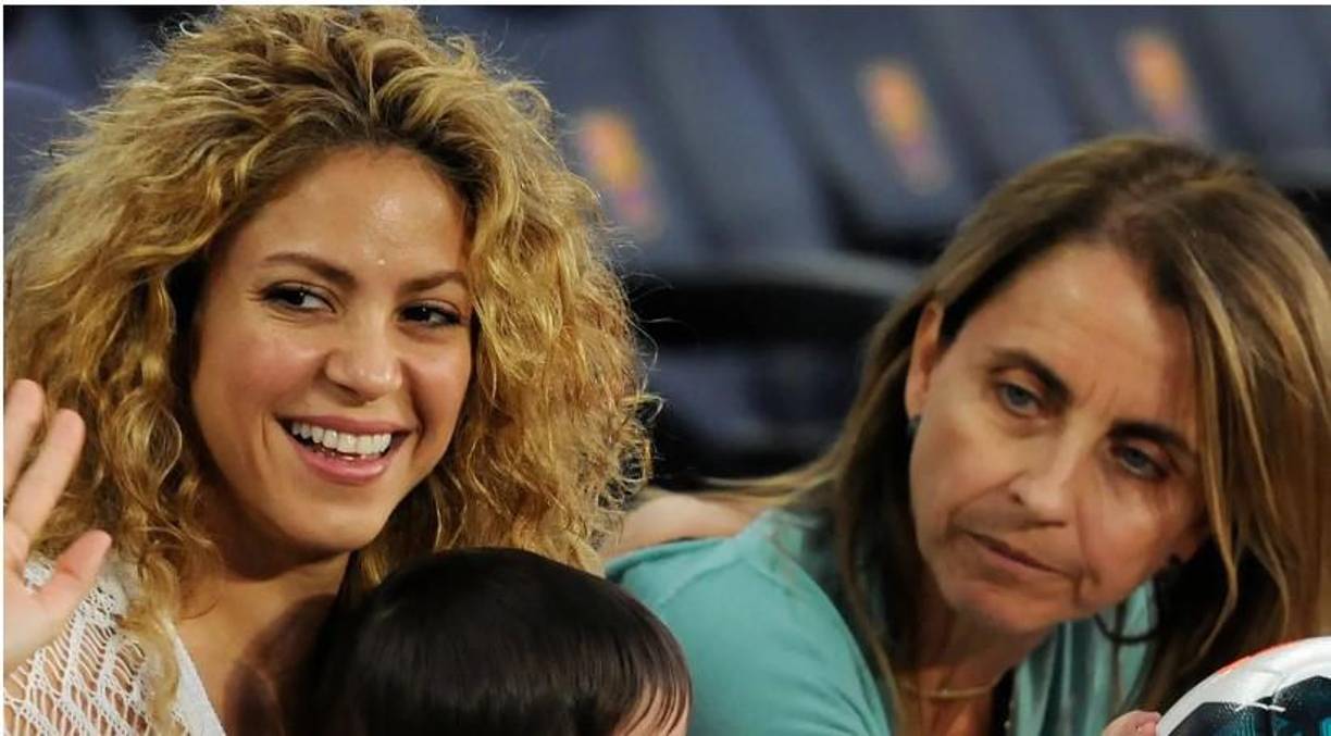 Algunos medios revelaron que los padres de Piqué sabían de la relación paralela que Piqué y Clara Chía tenían mucho antes.