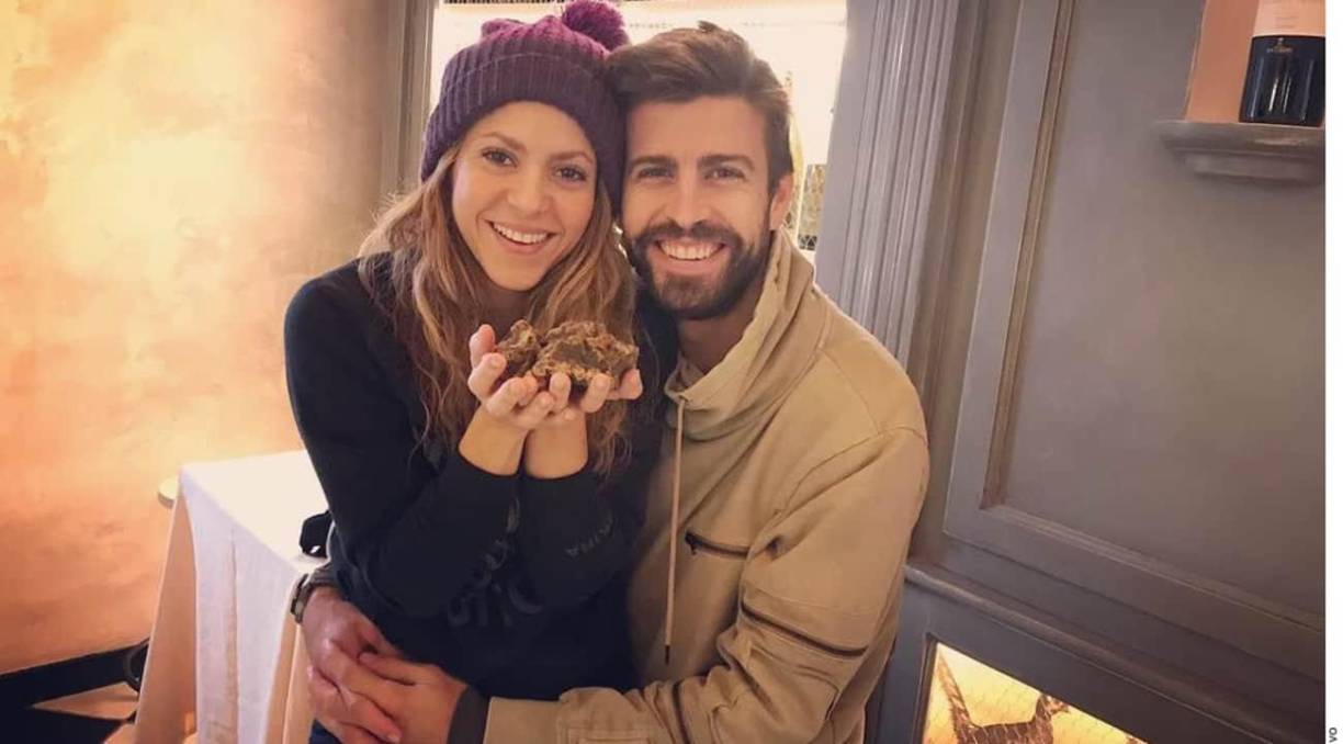 En enero del 2022, Shakira aumentó sus sospechas sobre Piqué ya que el español pasó fuera de la casa por un lapso de 17 días. 
