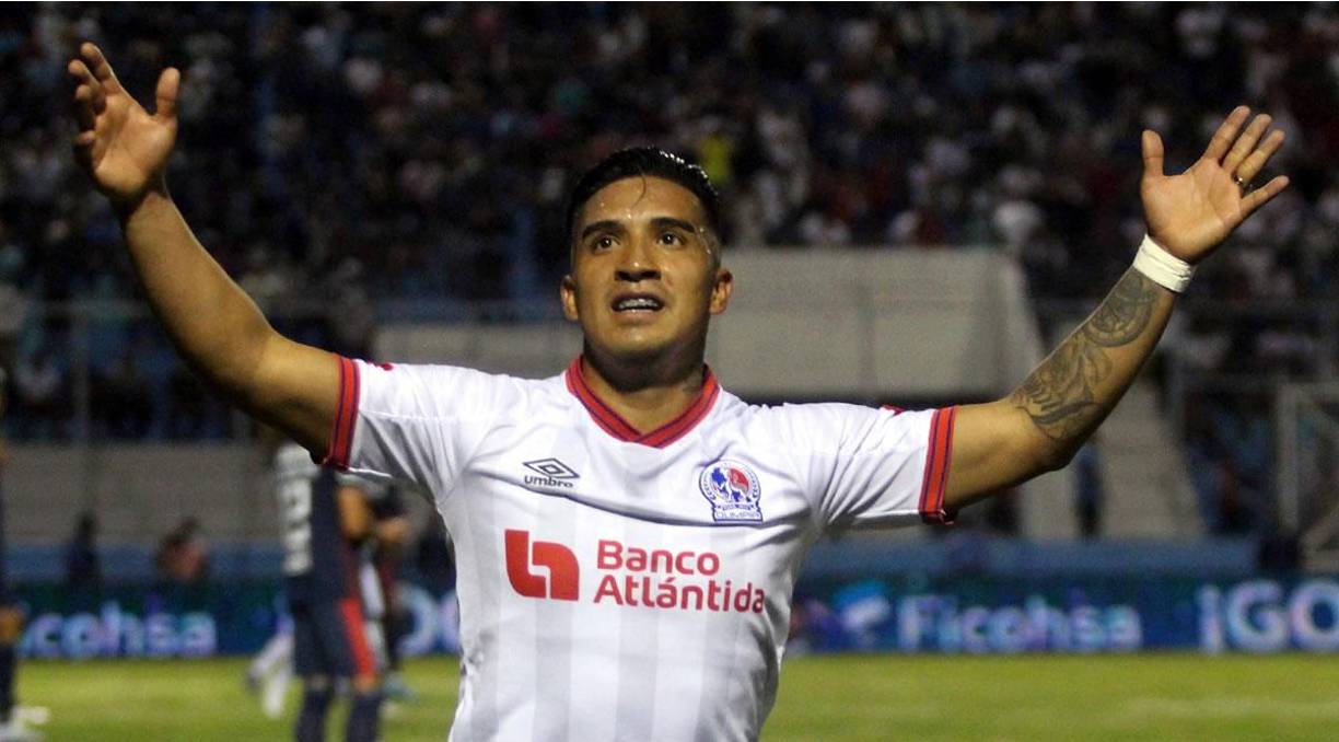 La celebración de Michaell Chirinos tras su golazo contra el Motagua para abrir el marcador en el clásico.