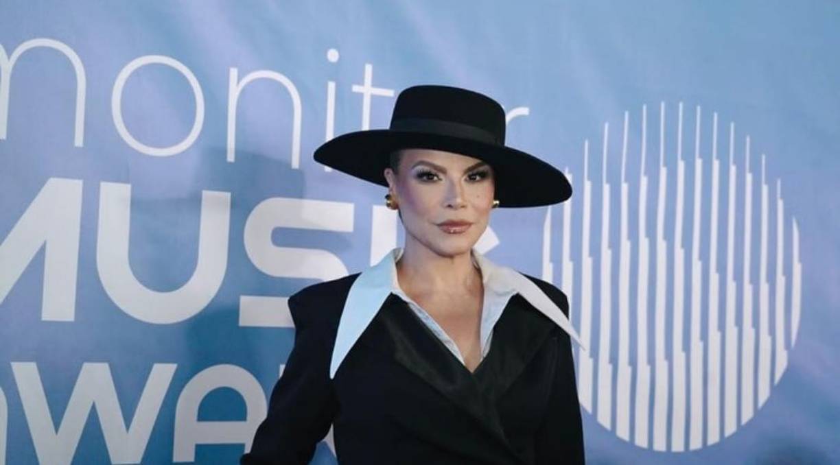 A demás, la cantante agregó: “no pudieron haber agarrado a una persona que más se pareciera, que era Jennifer López. Lo hizo idéntico, lo hizo maravilloso” finalizó Olga Tañón. 