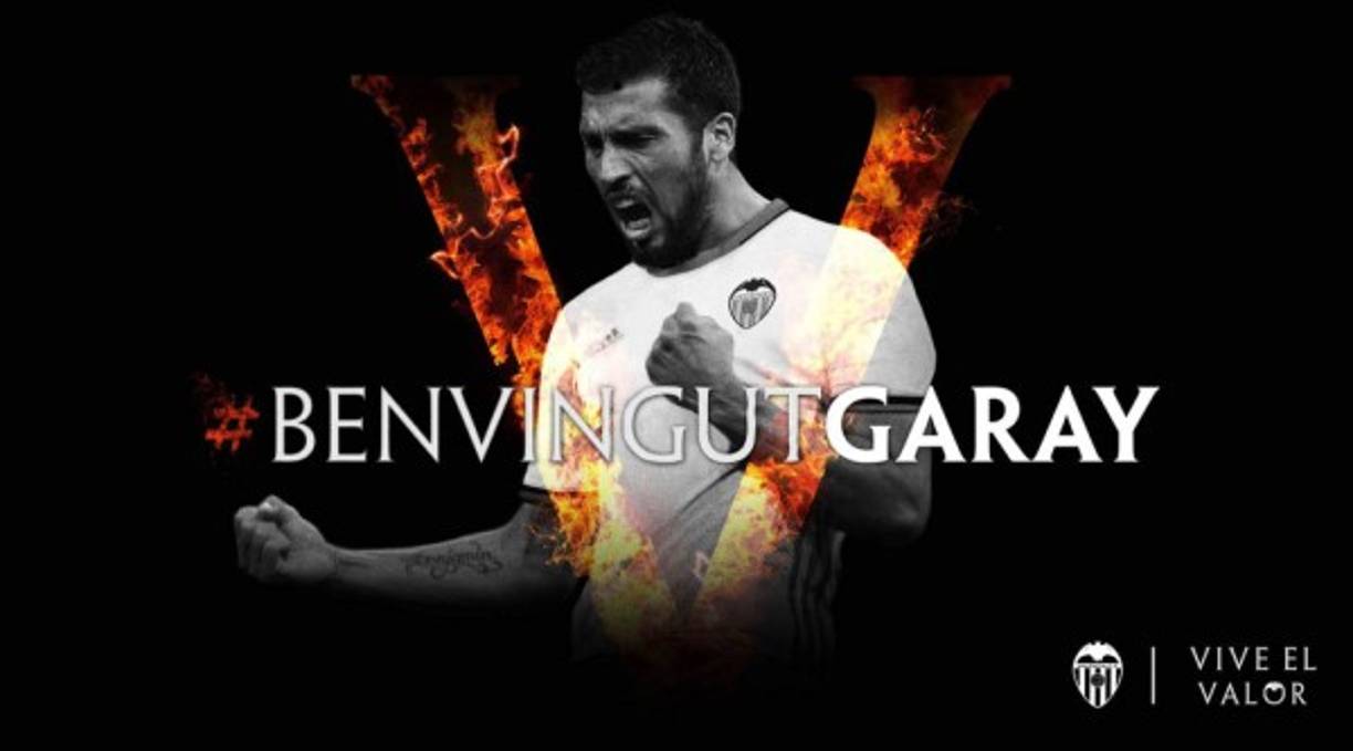 El defensor argentino Ezequiel Garay se une al Valencia.
