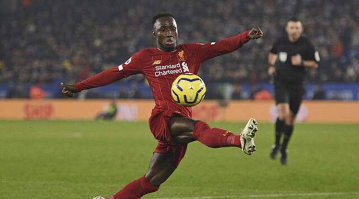 Naby Keita, se pronunció al respecto de la situación: “Mis sinceras condolencias al equipo Etoile de Guinee y al futbol guineano. Que sus espíritus descansen en paz. Qué tristeza”.