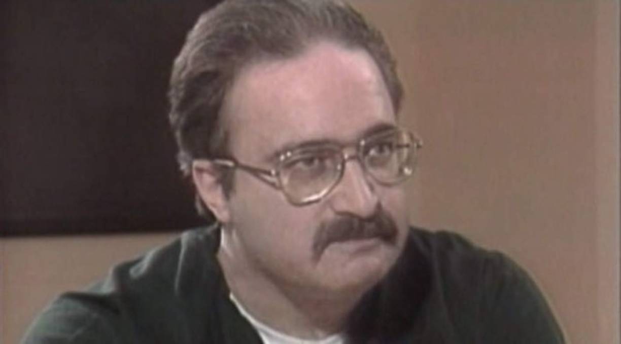 Robert Berdella - Asesino en serie estadounidense que violó, torturó y asesinó a seis hombres en Kansas City, Missouri entre 1984 y 1987.