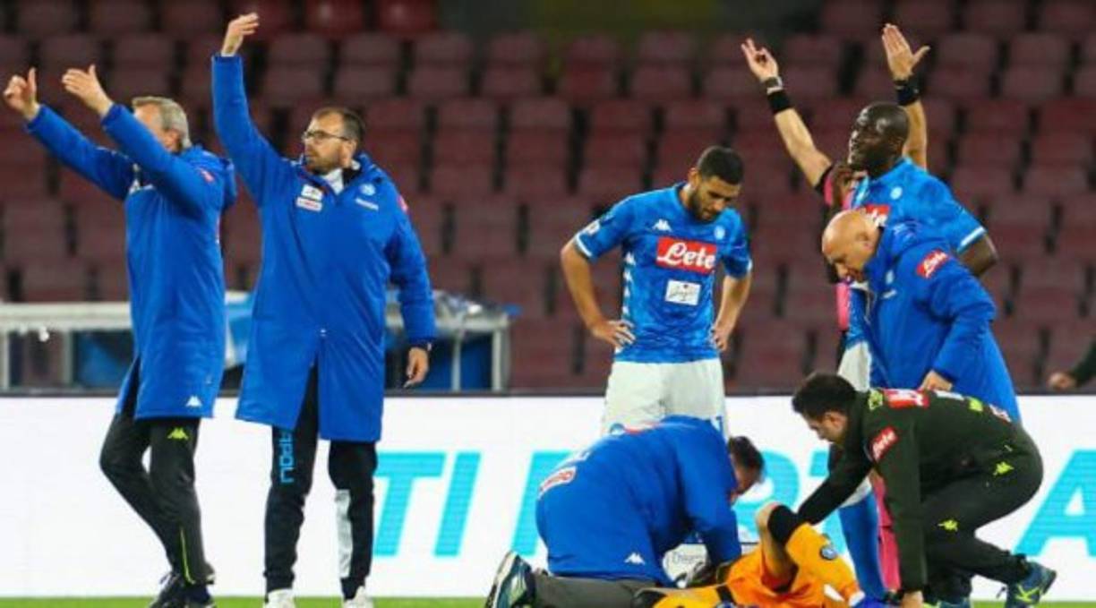 <br/>El club confirmó que el portero iba a ser hospitalizado 'donde permanecerá en observación durante las próximas 24 horas'.<br/>