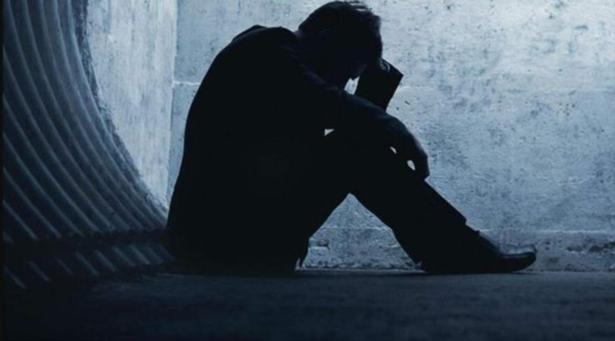 Si elegiste el símbolo 6: Estás demasiado concentrado en lo externo en lugar de mirar hacia adentro. En lo profundo de tu corazón yace la respuesta a todas tus preguntas, pero a menos que calmes tu mente, ¿cómo puedes escucharlas?<br/><br/>Tu cabeza está llena de desorden y tu mente está confundida.