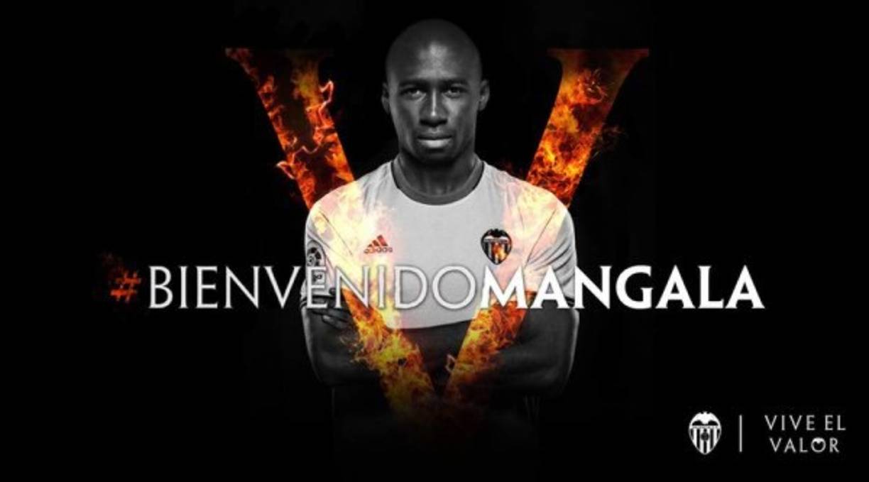 Eliaquim Mangala fichado por el Valencia, llega del Manchester City.