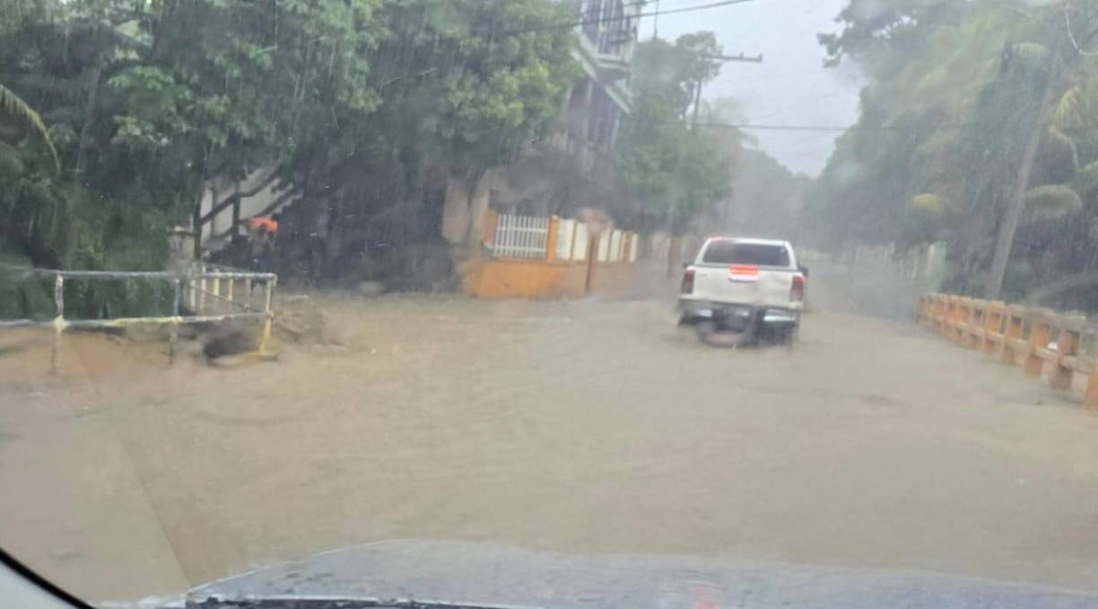 Según reportaron los pobladores, la tormenta duró unos 20 minutos.