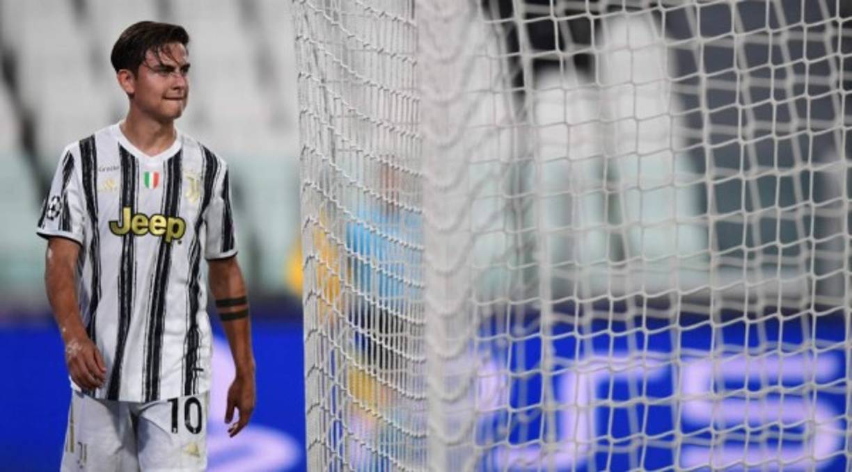 Dybala ingresó cuando el partido estaba 2-1 en favor de su equipo con el objetivo de buscar el gol de la clasificación, pero se resintió de la lesión que casi le impide estar en la convocatoria. Al final salió del partido.