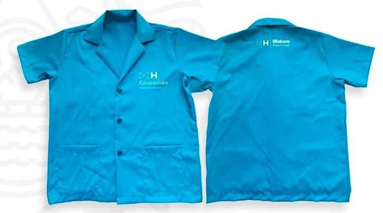 El ministro Daniel Esponda, en ese momento defendió la medida del cambio del uniforme, para contraarrestar la deserción estudiantil, puesto que los niños utilizarían la gabacha con cualquier vestimenta y bajerle el costo del uniforme tradicional que oscila entre los 1,200 y 1,800 lempiras. 