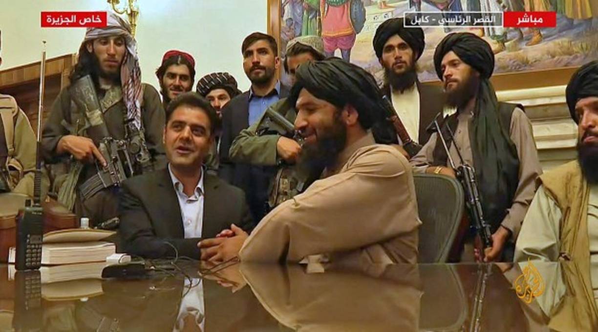 Uno de los militantes retratados afirmó incluso que había pasado ocho años en la famosa prisión estadounidense en la Bahía de Guantánamo, en la isla de Cuba, donde Estados Unidos tiene a sus peores enemigos yihadistas.