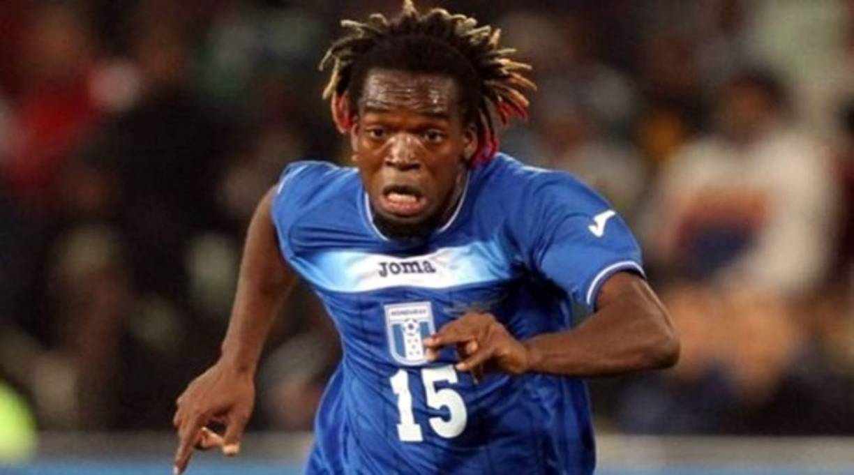 El catracho Walter 'Pery' Martínez también ha aparecido con un llamativo look.