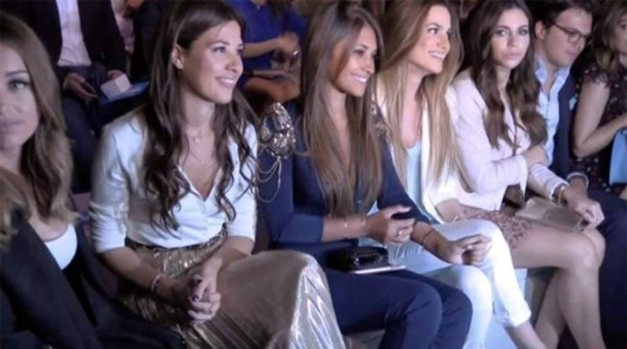 Antonella estuvo bien acompañada por las novias de otros futbolistas.