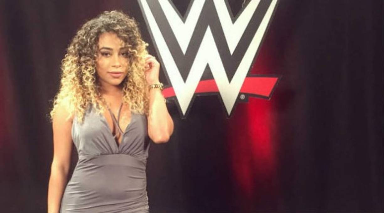 Ella es conocida como JoJo, ha sido víctima de los hackers al filtrarse imágenes de ella sin ropa.