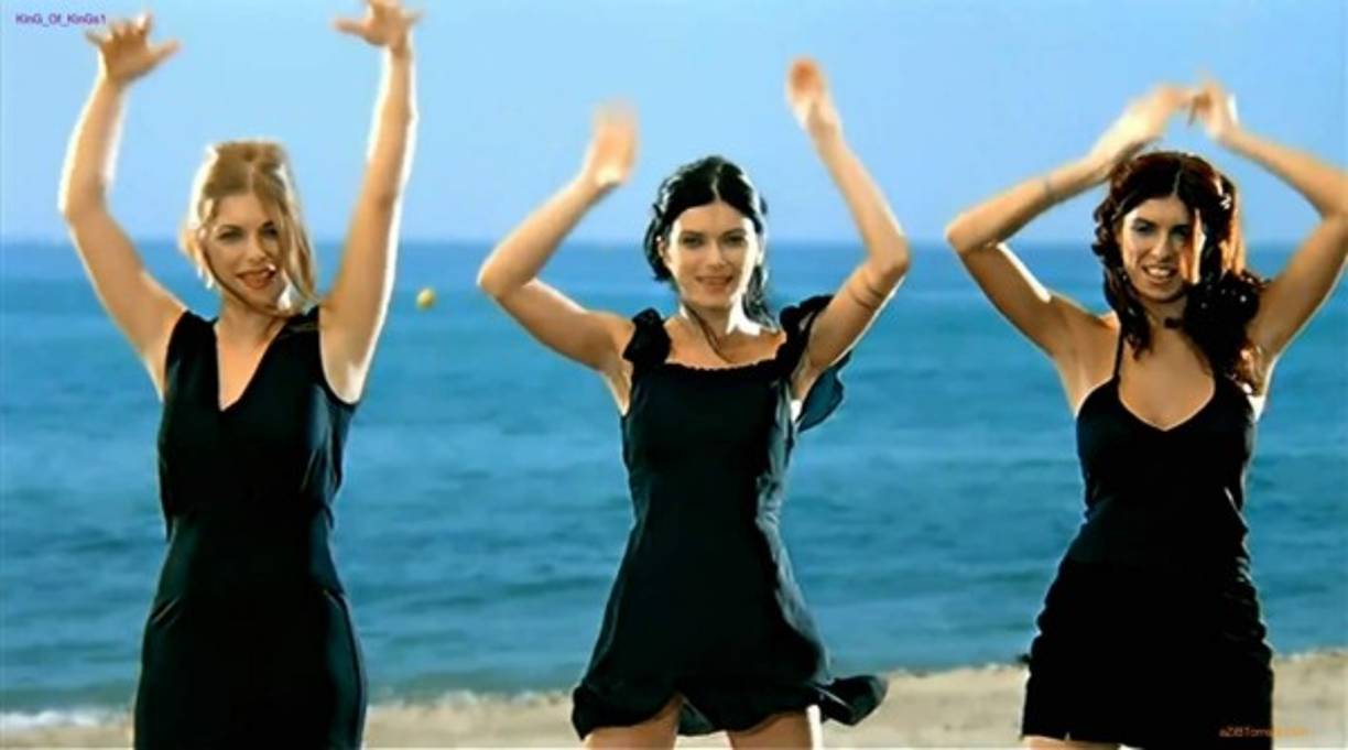 Aserejé: Diversas interpretaciones realizadas a la letra de una de las canciones de moda, titulada 'Aserejé', interpretada por el grupo de español 'Las Ketchup', alertan que se podría tratar de una canción de tinte satánico, donde a través del juego de letras -inglés y español- se alaba constantemente a la herejía y se cita frecuentemente al personaje principal, que en el peor de los casos podría ser Satanás. Lo más fuerte de la canción, según la interpretación particular de creyentes religiosos, viene en el segundo párrafo de la tan escuchada canción, el cual dice: 'Y donde más no cabe un alma (refiriéndose al Infierno) ahí se mete a darse caña (placer), poseído por el ritmo ragadanga' (esta última palabra fue descifrada como ganará).