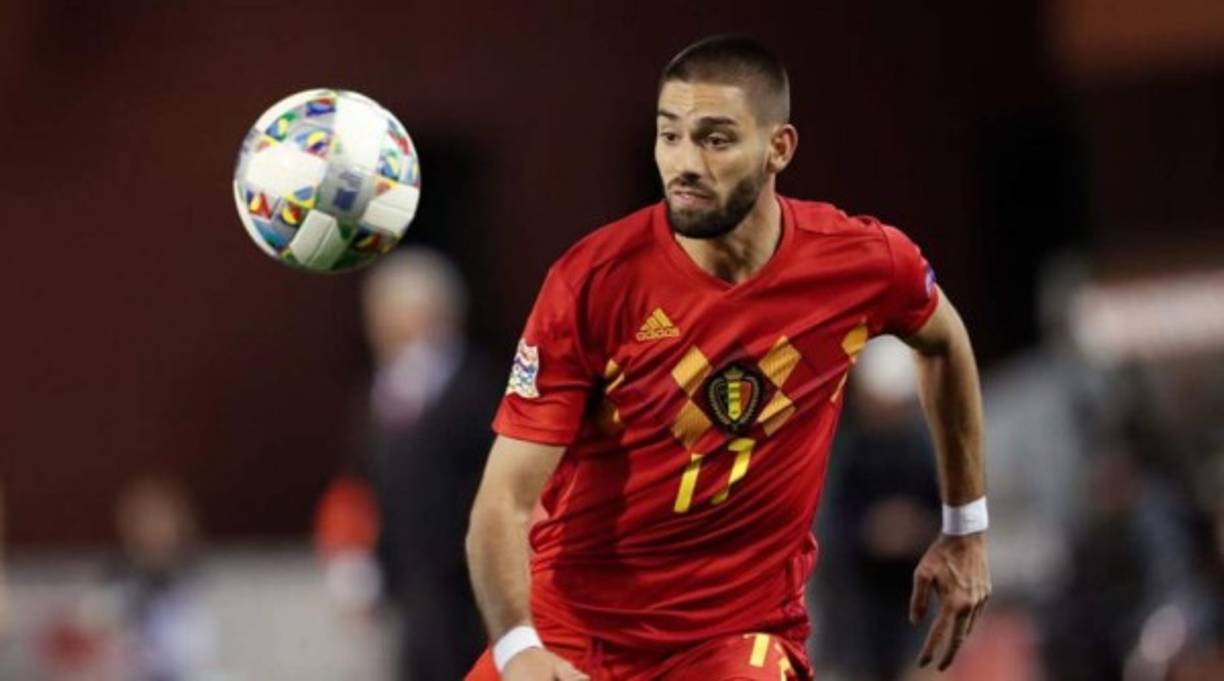 El Arsenal de Inglaterra está en conversaciones para firmar al extremo Yannick Carrasco, futbolista del Dalian Yifang, según Sky Italia. El club inglés ha reactivado la opción del futbolista belga ante la imposibilidad de lograr la cesión de Ivan Perisic.