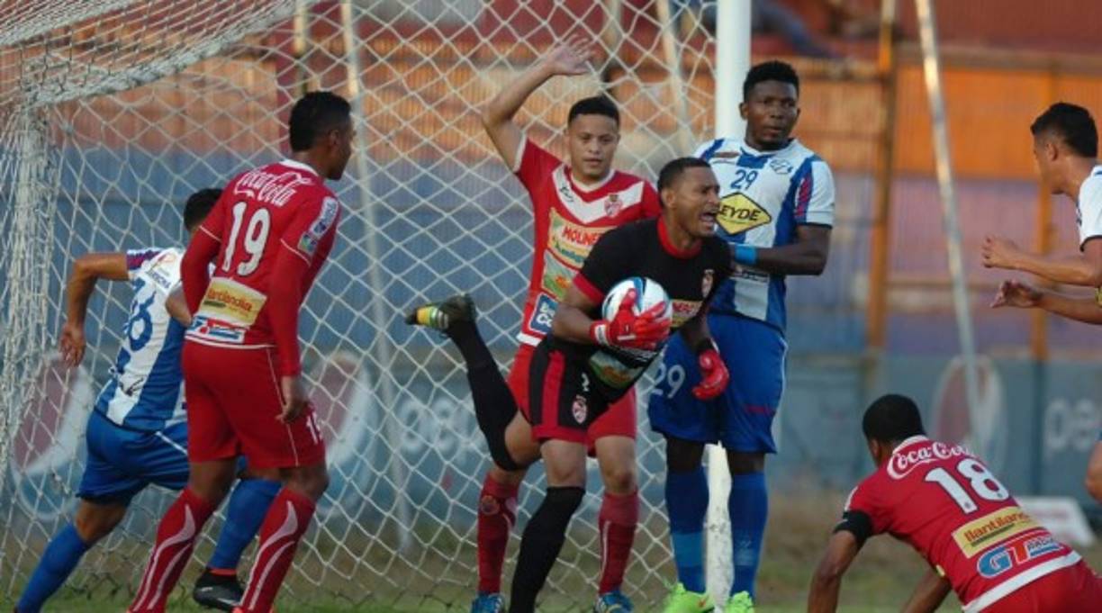 Victoria y Real Sociedad aburrieron en La Ceiba.