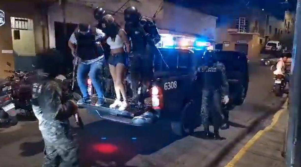 Según el informe de la Policía Militar de Orden Público (PMOP), ya había sido detenida el 7 de abril de 2022 por los delitos de tráfico ilegal de drogas y extorsión.