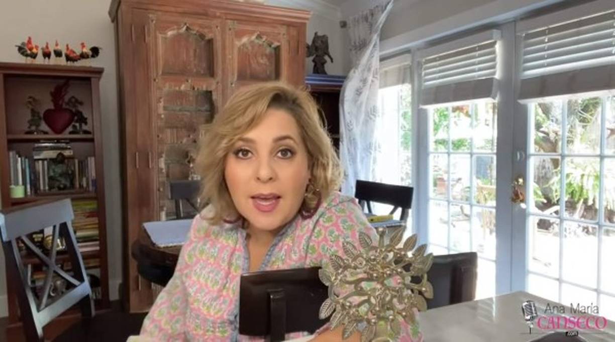 Según comentó Ana María Canseco ha subido aproximadamente 15 libras que la tiene ‘deprimida’ ya que ninguna de su ropa le queda bien.