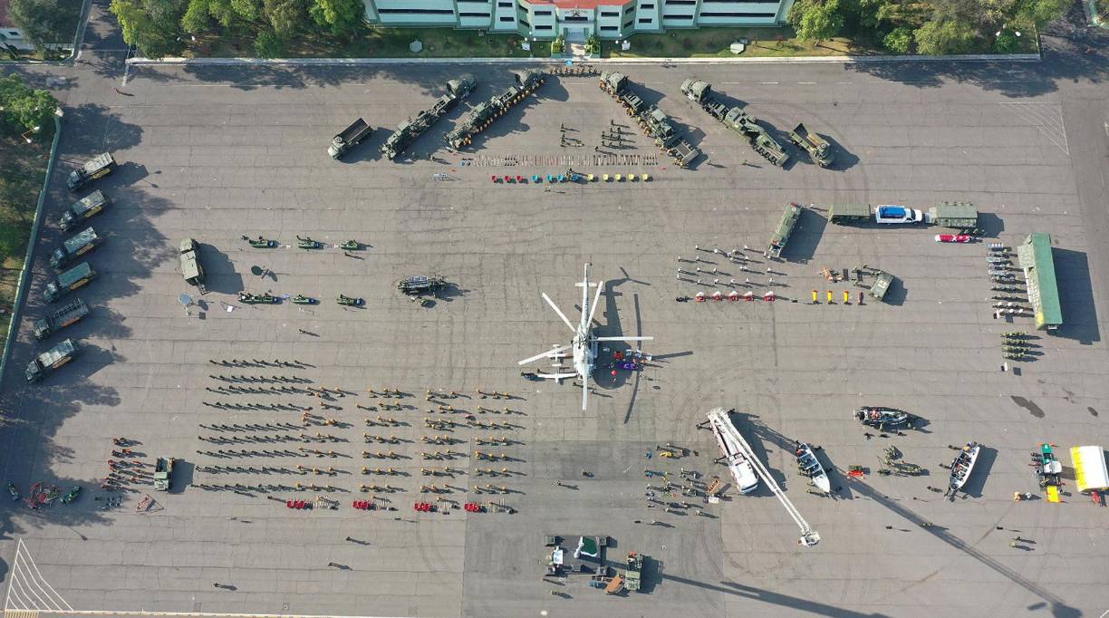 El sábado fueron suspendidas temporalmente las operaciones en el Aeropuerto Benito Juárez de Ciudad de <b>México</b> y en el Aeropuerto Internacional Felipe Ángeles, ubicado en Zumpango y que también sirve a la capital. 