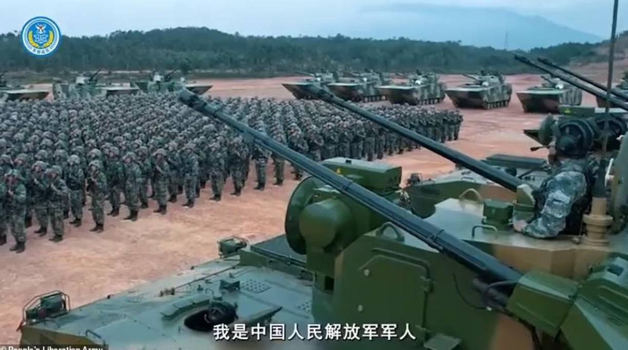 El ministerio chino de Relaciones Exteriores advirtió el lunes que una visita de Pelosi a Taiwán “amenazaría seriamente la paz y la estabilidad” del estrecho de Taiwán.