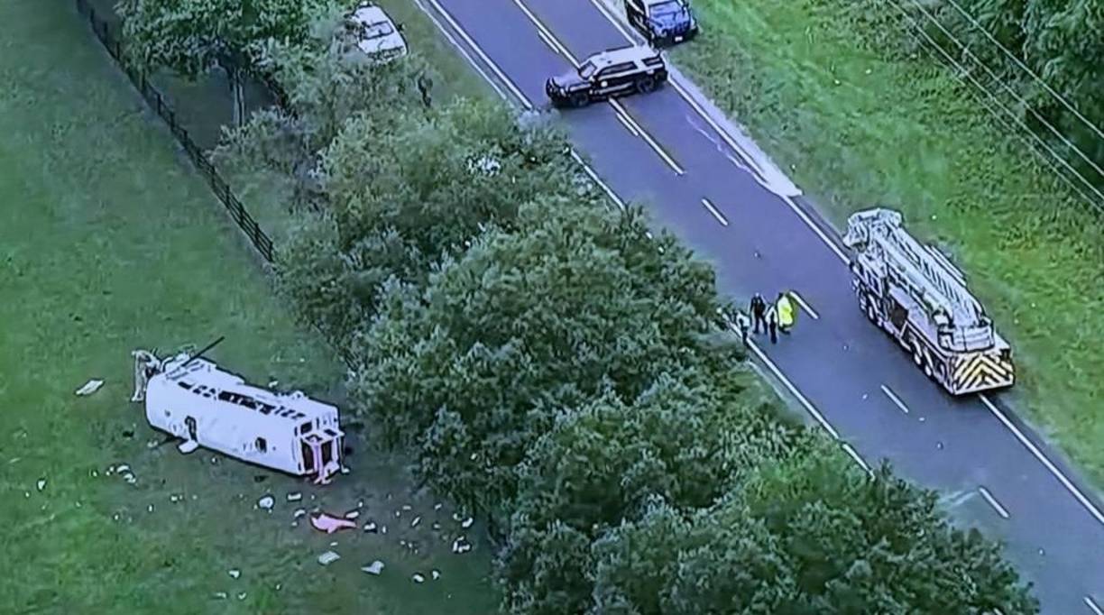 El accidente ocurrió en el condado de Marion, a unos 130 kilómetros (80 millas) al norte de Orlando. 