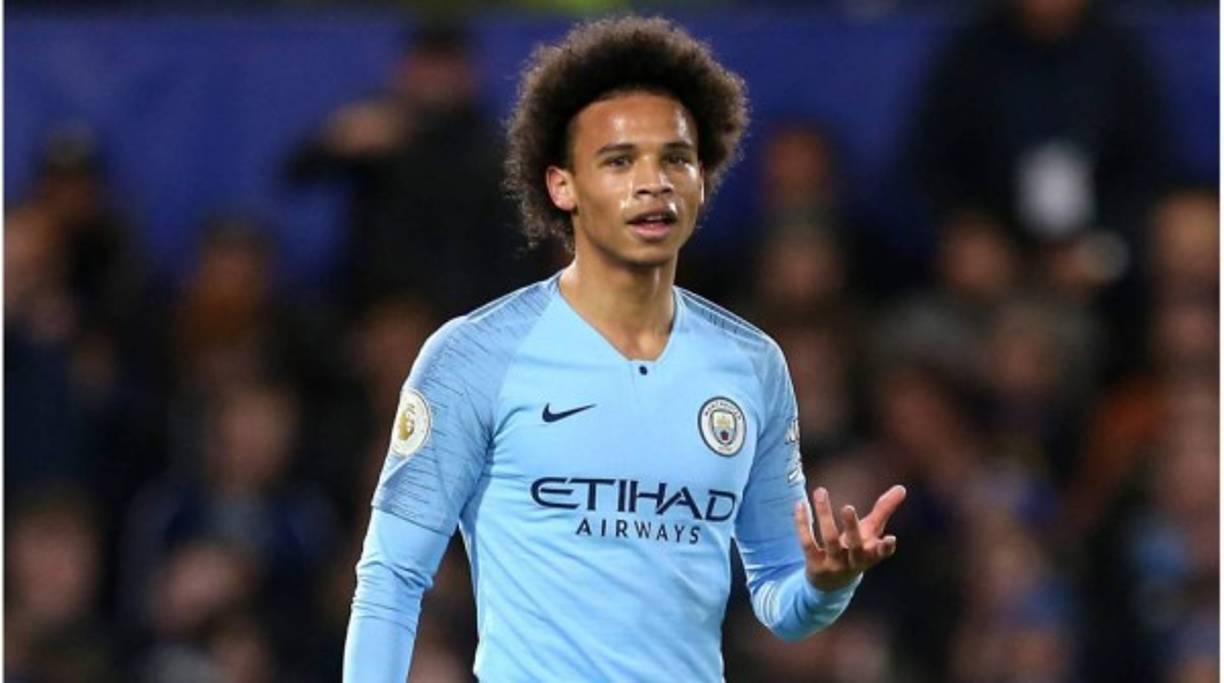 El Bayern Múnich ve 'muy difícil' fichar a Sané. Así lo ha confesado su presidente, Uli Hoeness, en una entrevista concedida al 'Bild'. El joven delantero tiene contrato con el Manchester City, aunque en Alemania especulan con que Guardiola no está muy contento con su comportamiento. Su valor de mercado supera los cien millones de euros.
