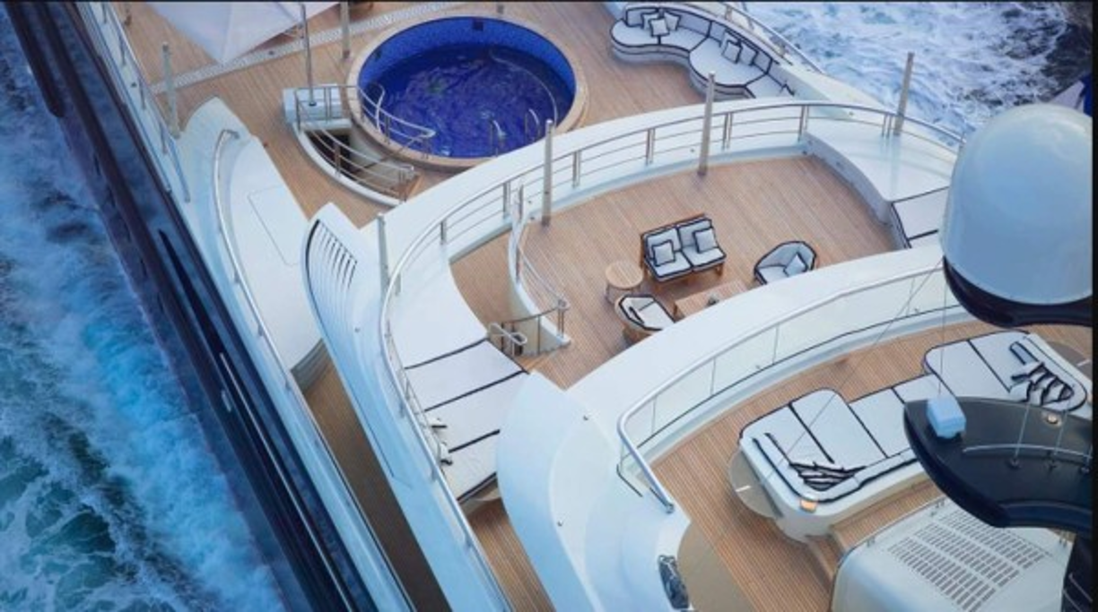 Este lujoso yate se le fue confiscado a Jho Low, quien es acusado de ser uno de los cerebros del desfalco del brazo inversor malasio 1MDB en Malasia.