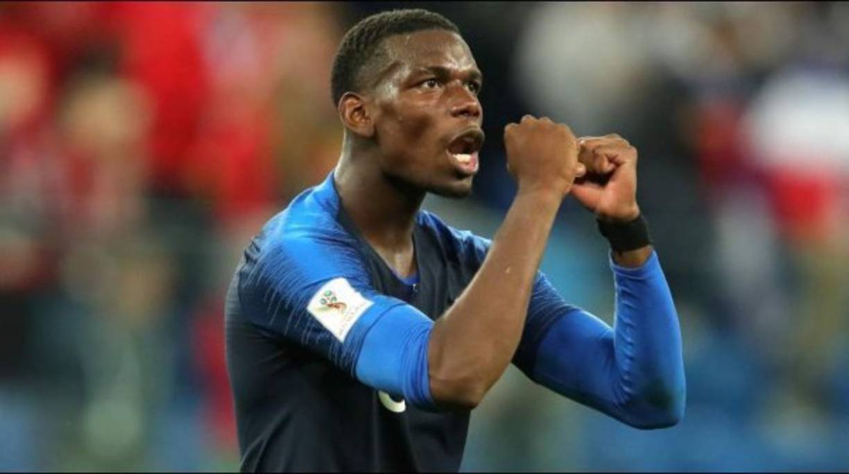 El entrenador portugués Mourinho le ofrecerá la capitanía a Pogba para convencerle de que se quede en el Manchester United. El Barcelona está dispuesto a ficharle pero se han encontrado con la negativa del club inglés.