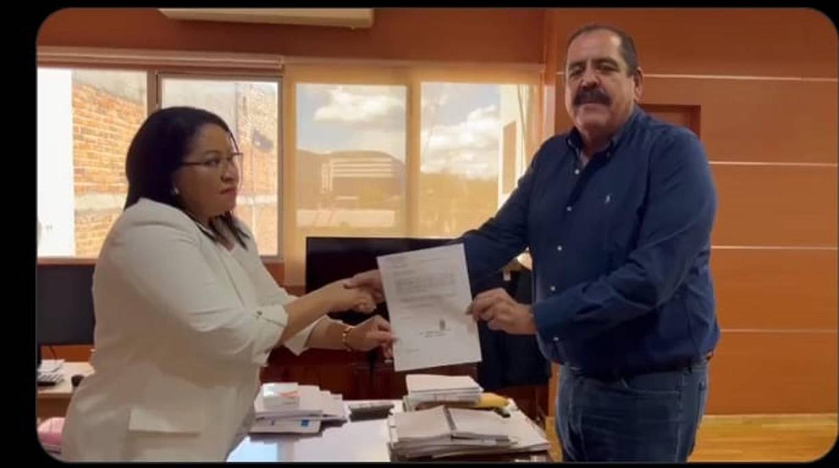 Después de la divulgación del video, Carlos Zelaya renunció a su cargo como secretario del Congreso Nacional y como coordinador del Movimiento 28 de junio de Libre.