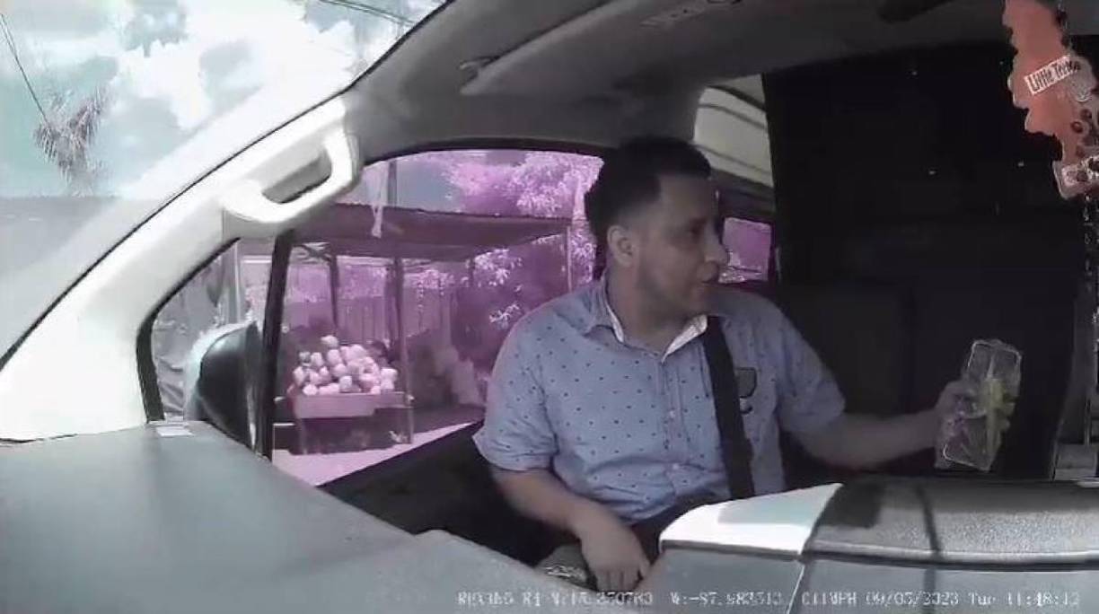 Ha sido remitido a la Fiscalía correspondiente por suponerlo responsable de los delitos de trafico de drogas, porte de arma de uso prohibido, porte de arma de uso permitido y asociación para delinquir.