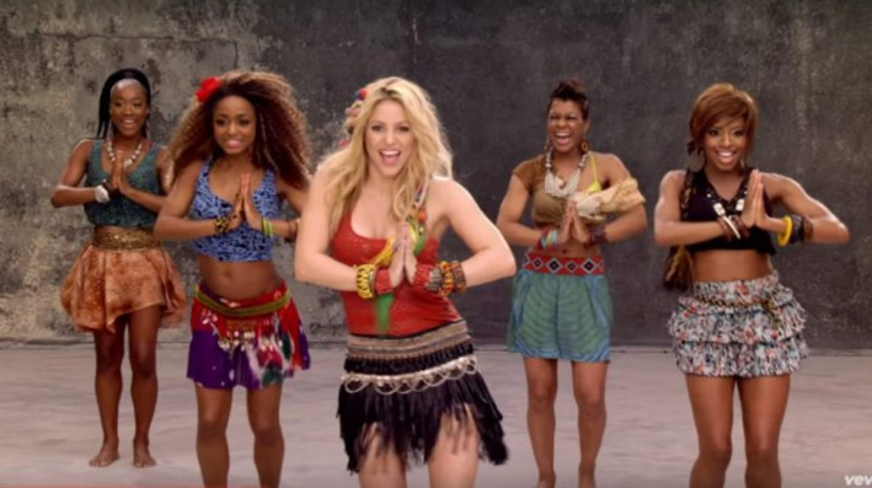 Sin duda, no podemos saltar a otros años sin recordar que el 2010 vio nacer el Waka Waka, la canción oficial del mundial Sudáfrica, canción que acumula números impresionantes como: 12 millones copias físicas, Más 30 números uno por el mundo y más de 2 billones de reproducciones en Youtube. <br/>