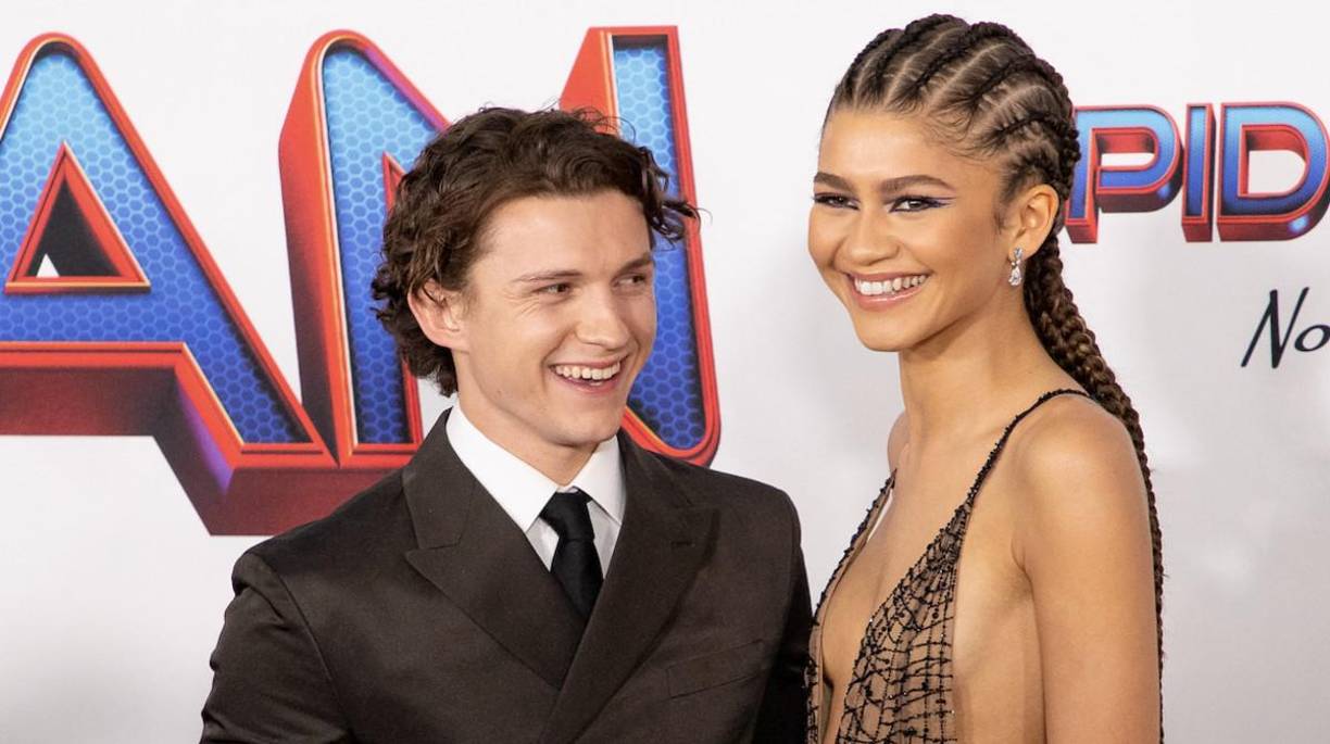 Novio de la también actriz Zendaya, Holland inició su mensaje explicando lo difícil que resultaba para él confesar que ya no estará activo en las plataformas Twitter e Instagram.