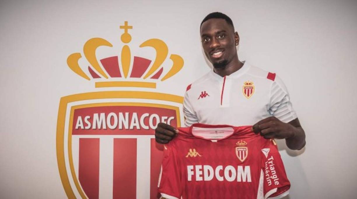 El AC Monaco anunció el fichaje de Jean-Kévin Augustin del Read Bull Leipzig. El atacante, francés de origen haitiano y de 22 años, llega a préstamo por una temporada con opción de compra.