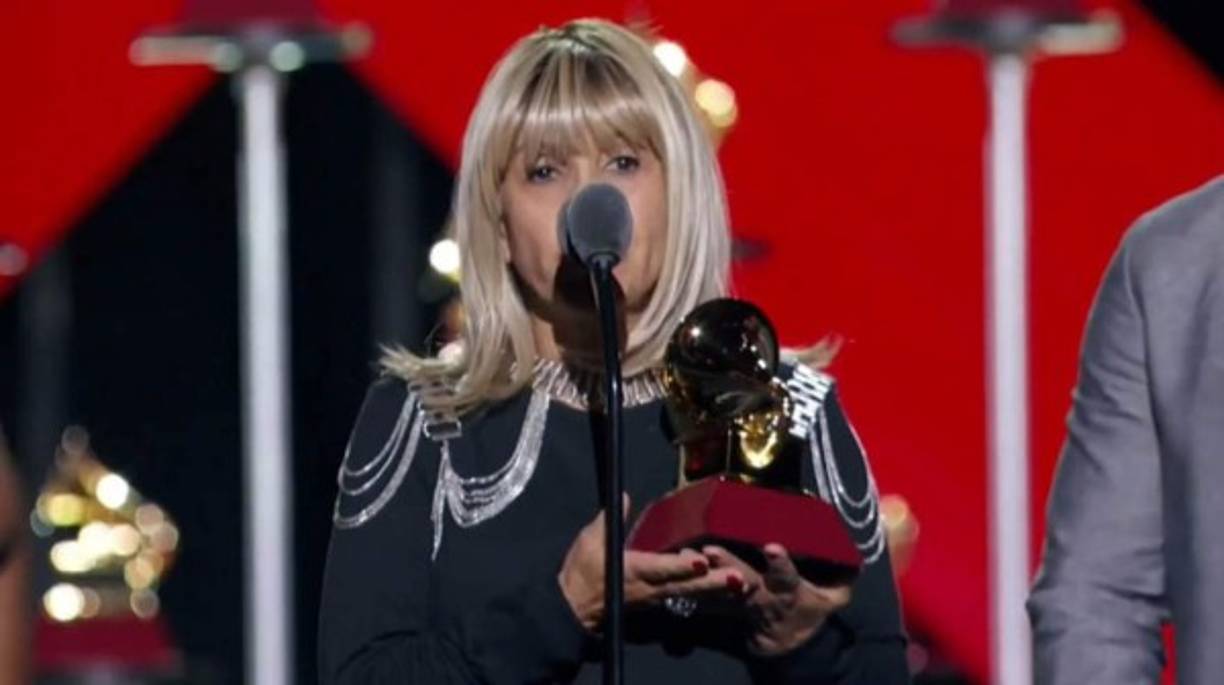 La India se llevó su primer Latin Grammy en la categoría “Mejor Álbum de Salsa” pero la artista no estuvo en la gala. El disco por el que gana es “Intensamente India con canciones de Juan Gabriel”