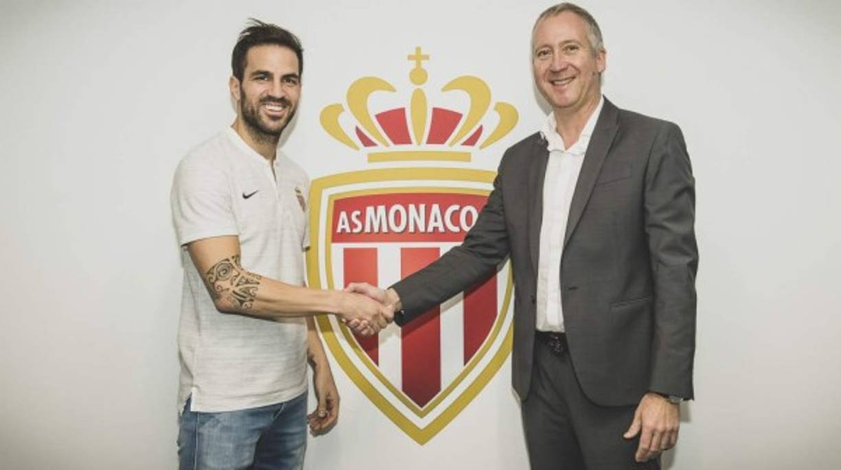 El Mónaco ha fichado al centrocampista español Cesc Fábregas. Llega procedente del Chelsea y firma hasta junio de 2022.