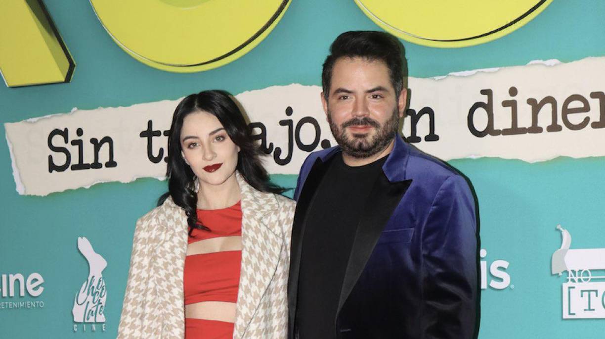 La pareja anunció la noticia en Instagram con un breve mensaje y algunas fotografías de los dos presumiendo la ecografía de su bebé. “Estamos muy emocionados de compartir con ustedes esta gran noticia. Andamos muy felices y nerviosos, pero vamos con todo menos con miedo”, escribieron.