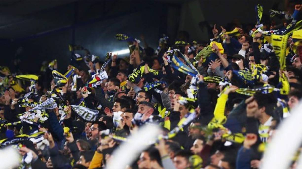 Fenerbahce: El club de Turquía puso en el 2019 sobre la mesa 6 millones de dólares y Houston pedía 8 por lo que no hubo acuerdo. Hoy nuevamente surge la noticia de que el equipo turco quiere al atacante Alberth Elis.<br/>