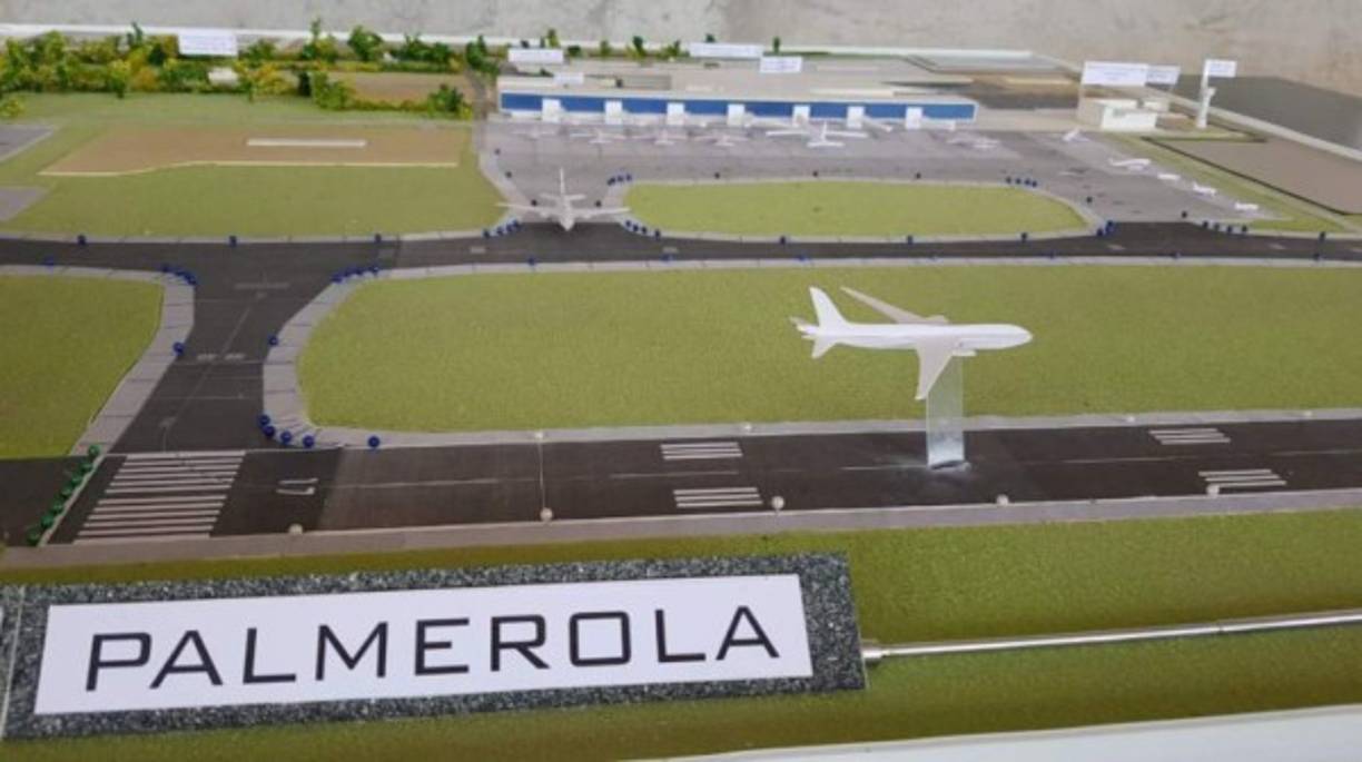 El presidente Juan Orlando Hernández presentó este jueves ante los agroexportadores de Honduras las ventajas que traerá consigo el Aeropuerto Internacional de Palmerola, como parte del Centro Logístico de las Américas y que facilitará el crecimiento económico de la región de Comayagua.