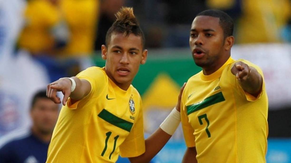 Para muchos, el estilo de juego de Neymar es muy similar al que mostraba Robinho en sus inicios con el Santos. Robinho ha sido muy criticado, pues varios aseguran que nunca llegó a explotar todo su potencial, pese a ser figura en el Real Madrid, Manchester City y AC Milán.