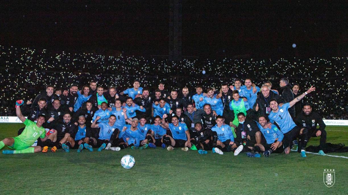 Uruguay - La Celeste consiguió clasificarse por décimo cuarta vez (14) a la Copa del Mundo (1930, 1950, 1954, 1962, 1966, 1970, 1974, 1986, 1990, 2002, 2010, 2014, 2018 y 2022).