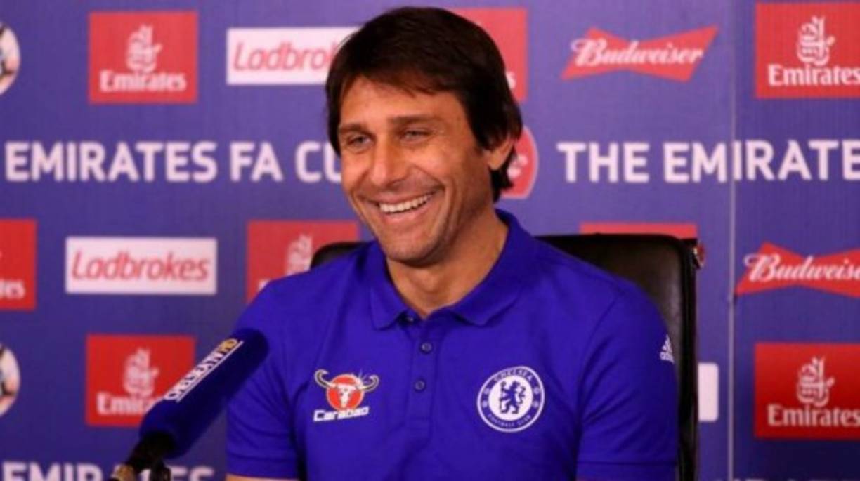 Informan varios medios ingleses que Antonio Conte se quiere ir del Chelsea. Haber perdido la oportunidad de fichar a Lukaku, prioridad absoluta del conjunto blue, ha sido la gota que ha colmado la paciencia del entrenador italiano.