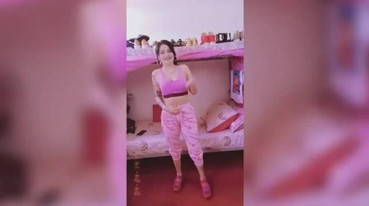 El director nacional de Gendarmería de Chile, Sebastián Urra, explicó que los celulares ingresan a las cárceles no solo a través de lanzamientos desde el exterior, sino también debido a la corrupción de personal penitenciario. Actualmente se está investigando quiénes son las personas involucradas en este tipo de corrupción.